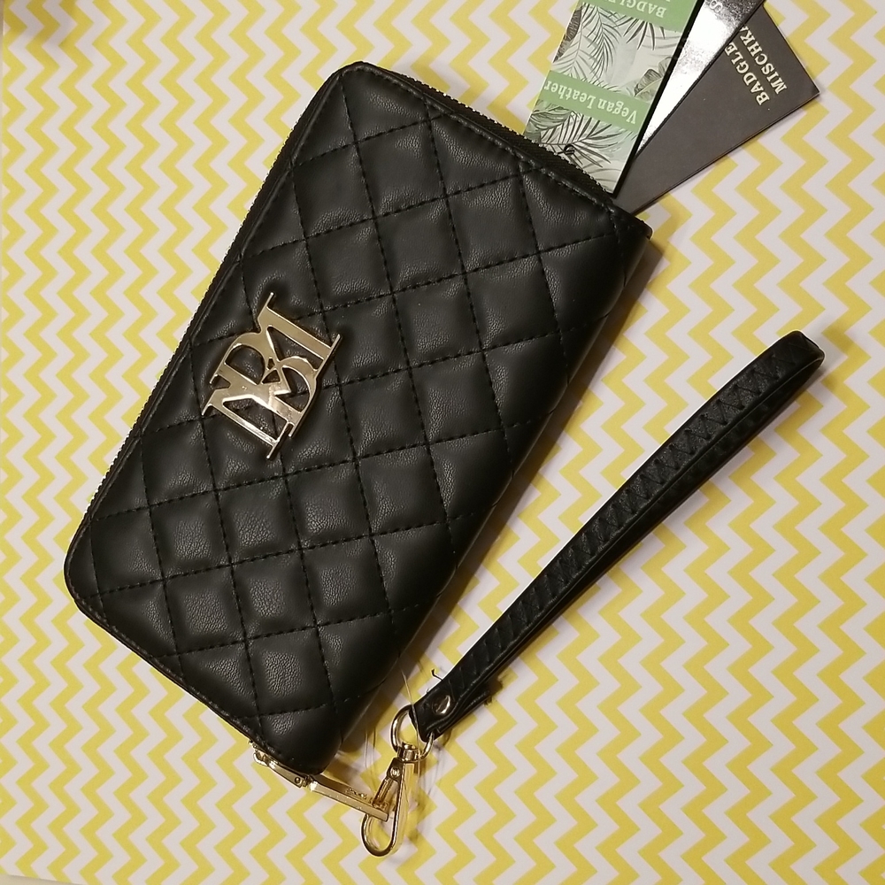 Badgley Mischka Quilted Wristlet Wallet